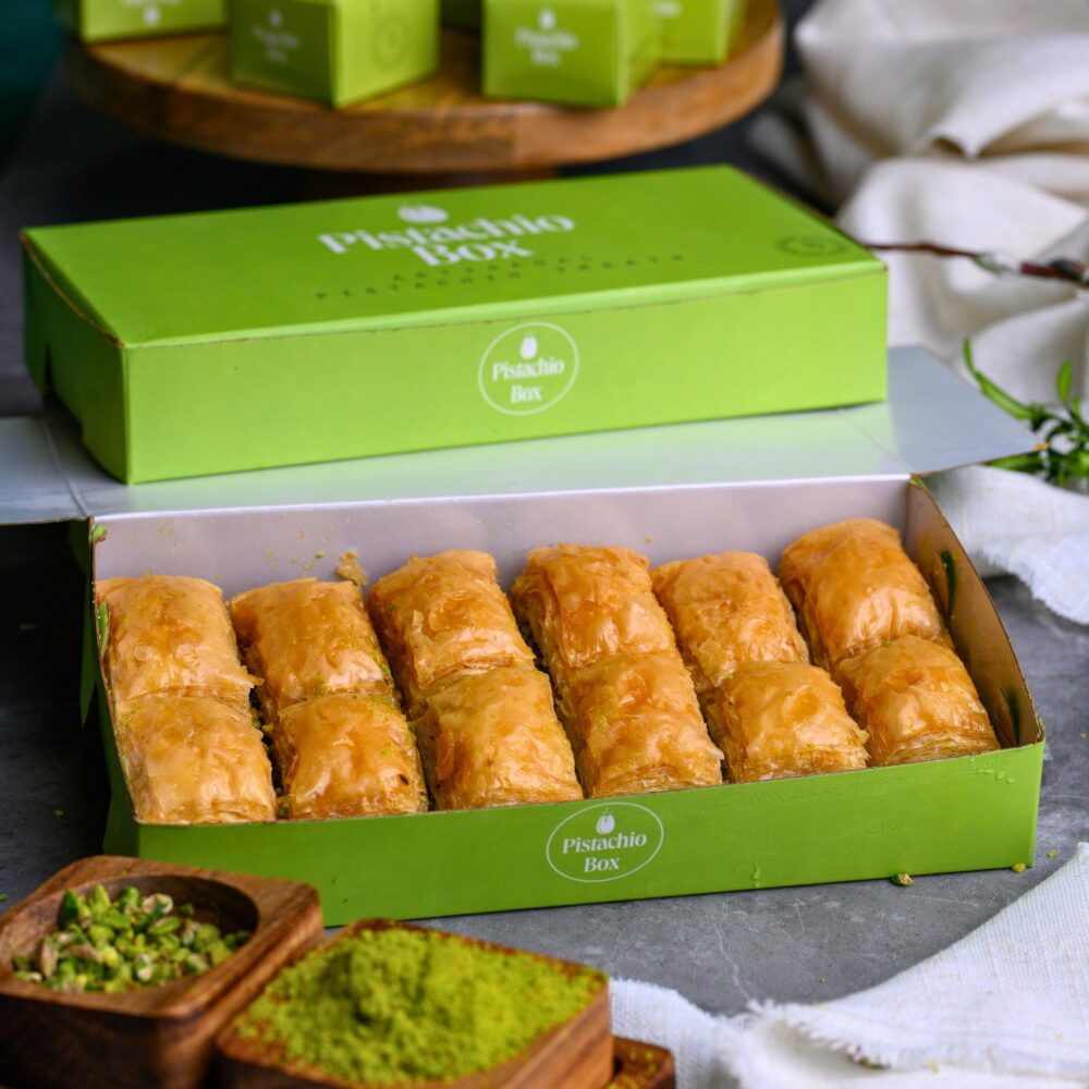 Baklawa Orzechowa w kompozycji – klasyczny turecki deser z orzechami